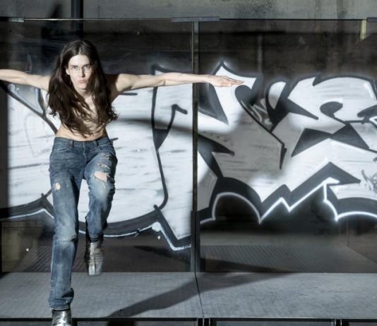 Anne Imhof: l’arte tedesca vince a Parigi per la seconda volta