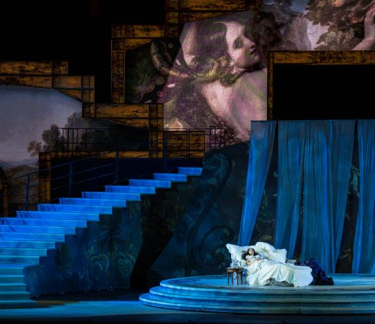 Le muse degli Uffizi ‘dipingono’ l’anima de La Traviata all’Arena di Verona