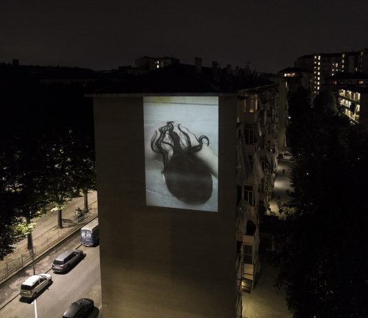 Esterno Notte 2: proiezioni diffuse nella città di Torino
