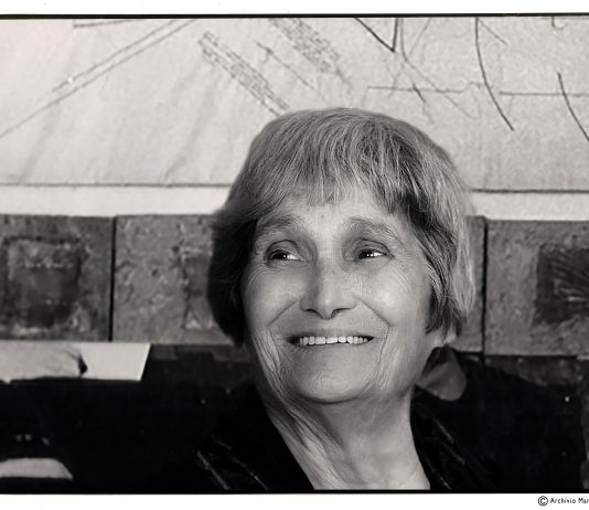 Ricucire il dolore, tessere la speranza: la mostra di Maria Lai a Jerzu