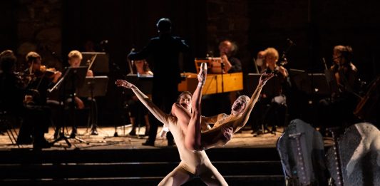 Lili Elbe Show: una danza per il primo transgender della storia