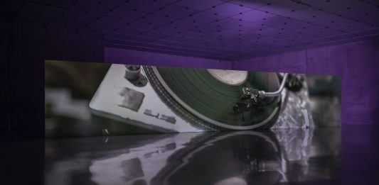 Arte come corpo vibrante: Anri Sala al Kunsthaus Bregenz