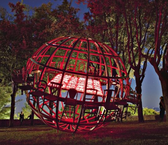 PANORAMA: la prima mostra di Italics attraversa Procida, Capitale dell’arte contemporanea Chen Zhen, Back to Fullness, Face to Emptiness (1997-2009, Courtesy GALLERIA CONTINUA©ADAGP, Parigi. Foto: Ela Bialkowska)