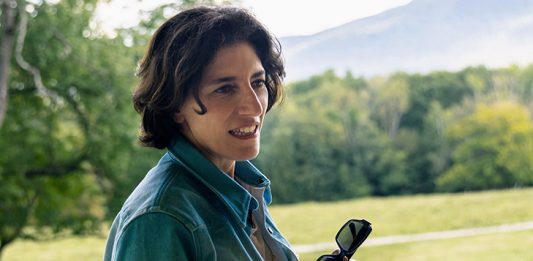 Nairy Baghramian vince il Nasher Prize 2022: l’artista in mostra a Milano