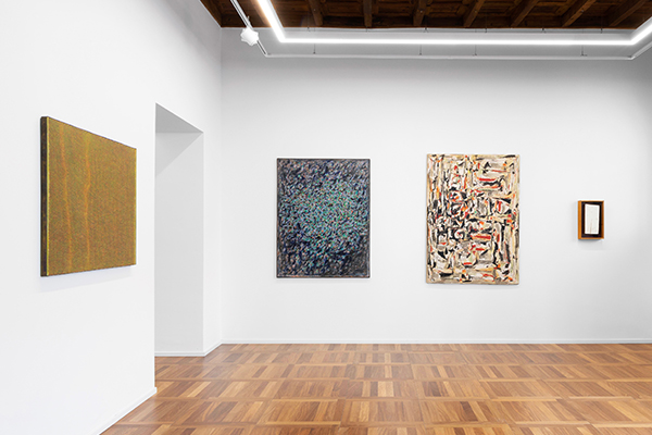 600 X 400 PX EXHIBART