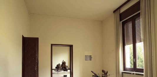 The House of the Farmer. Installazione site-specific di Mike Nelson