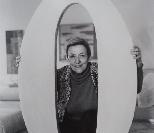 Facebook censura un’opera di Mirella Bentivoglio: oscurata la pagina della Stazione dell’Arte