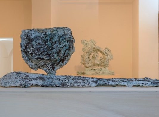 Bronzi, acrilici e flussi di coscienza: intervista con Alessandro Twombly