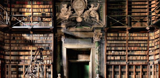 Il nuovo Calendario Di Meo celebra le antiche capitali Napoli e Torino