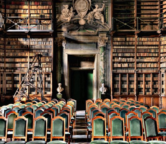 Il nuovo Calendario Di Meo celebra le antiche capitali Napoli e Torino