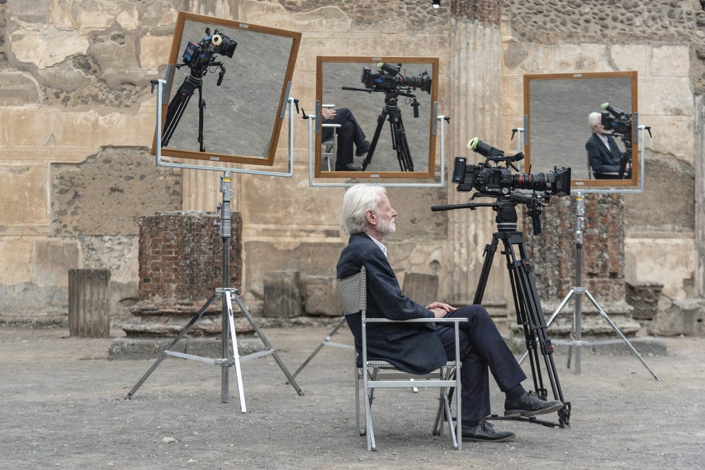 04_RELIVING AT POMPEII_Making of_Adrian Maben_© Afredo Contaldo for Magister Art