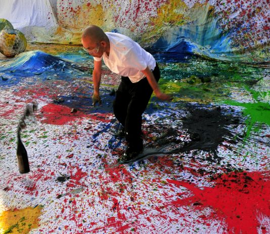 Shimamoto: dai buchi alle esplosioni-monumento al colore, al CIAC di Foligno