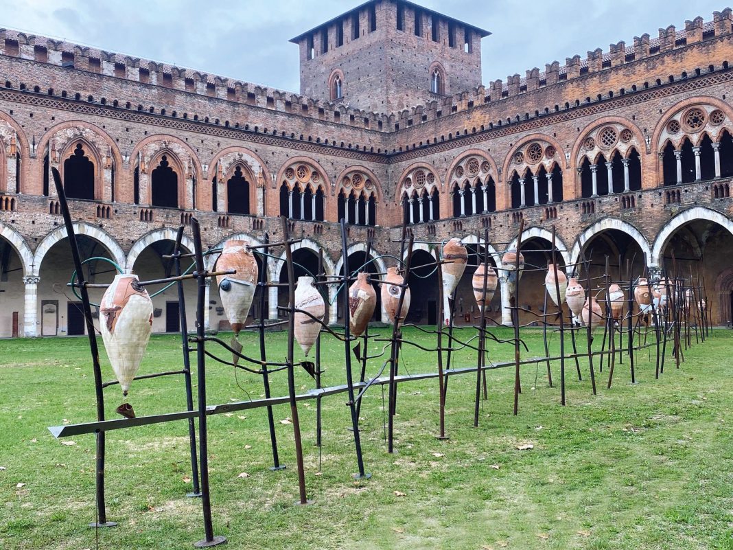 Antonio Ievolella, Installazione per il Castello Visconteo, Pavia 1