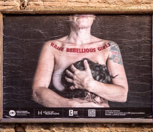 La rivoluzione dei corpi: il nuovo progetto di CHEAP con Rebecca Momoli "Raise rebellious girls", uno dei poster di CHEAP con le fotografie di Rebecca Momoli (fot. Margherita Caprilli).