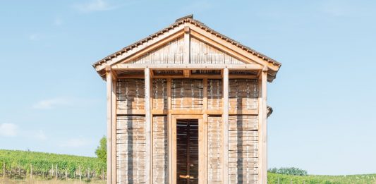 Michael Beutler, Oak Barrel Baroque – Fondazione La Raia