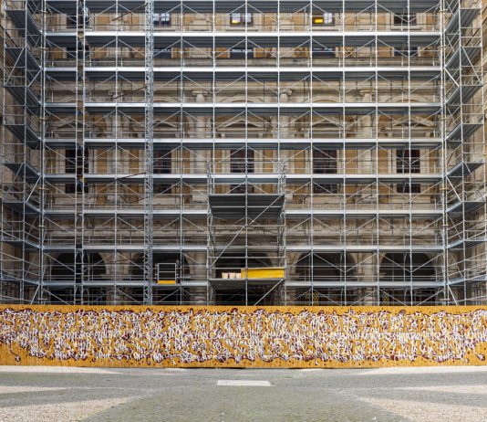 JonOne a Palazzo Farnese fa riemergere la storia romana