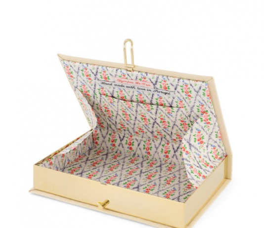 I capolavori di Pablo Picasso diventano pochette per libri tascabili pablo picasso pochette