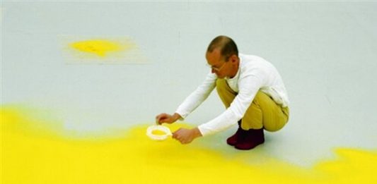 La potenza della semplicità, per Wolfgang Laib: il documentario su Artecinema