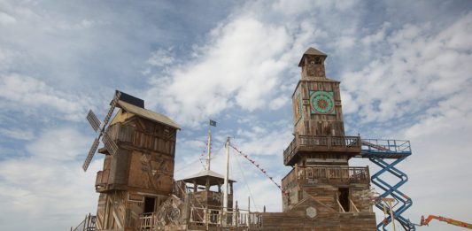 Burning Man, un’asta per sostenere il festival del deserto burning Man