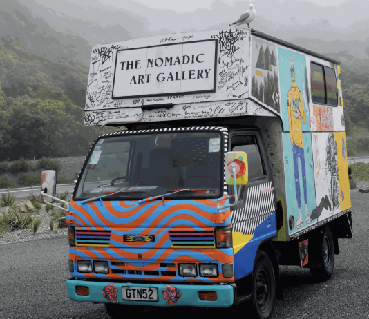 Nuovi modelli di gallerie: il caso della Nomadic Art Gallery