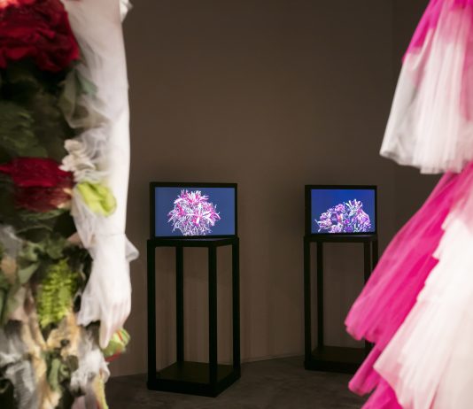 Valentino Re-Signify: sperimentazione e risignificazione