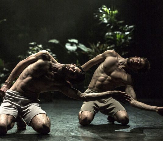 Il Paradiso di Virgilio Sieni, tra piante verdi e vibrazioni di corpi