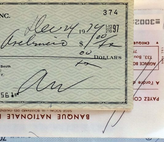 ‘Lady and Gentlemen’: Elisabetta Benassi alla Fondazione Adolfo Pini, Milano