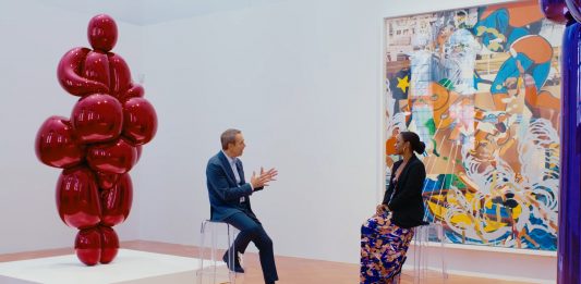 Arte in 20 minuti: Jeff Koons incontra gli studenti del Polimoda di Firenze