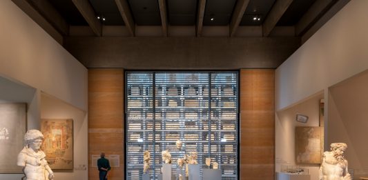 Nel sud della Francia inaugura il nuovo museo progettato da Foster + Partners