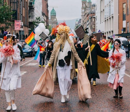 Chi sono gli Array Collective, vincitori di uno storico Turner Prize 2021