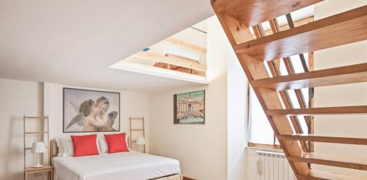 Post-turismo e arte contemporanea, in tre Bed & Breakfast nel centro di Roma mostra post-turismo a roma