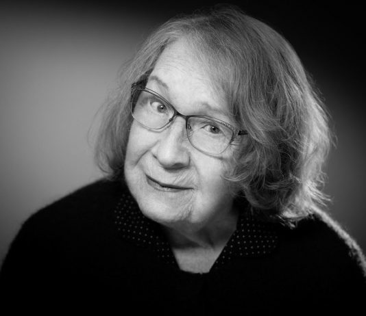 Addio a Sabine Weiss, ultima rappresentante della fotografia umanista francese Sabine Weiss