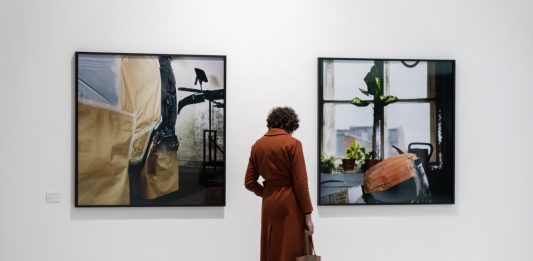 Nature morte in autofficina: Garage Stills di Jacquie Maria Wessels Jacquie Maria Wessels, garage still