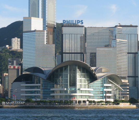 Art Basel Hong Kong slitta a fine maggio, per l’aumento dei casi di Covid