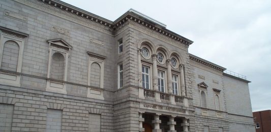 In Irlanda, il Governo stanzia 25 milioni per dare un reddito di base agli artisti