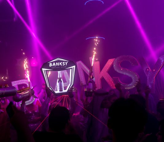 In Messico, il Banksy Social Club porta la street art sulla pista da ballo