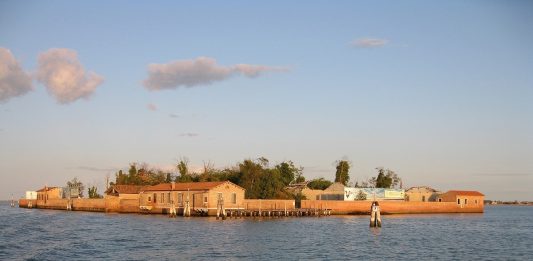 30 anni per la Collezione Sandretto, che approda all’isola di San Giacomo, a Venezia