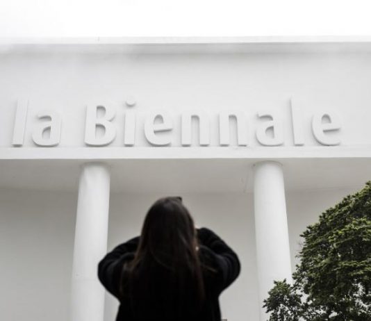 Il latte dei sogni: cosa vedremo alla mostra della Biennale di Venezia 2022