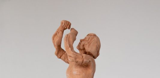 A Milano, una statua per Margherita Hack. A realizzarla sarà Sissi opera di sissi per margherta hack