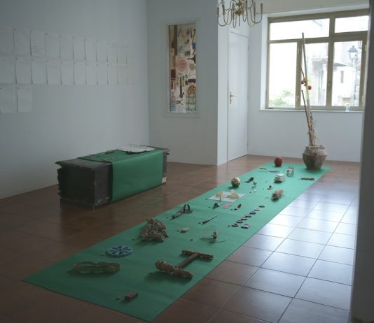 Hybrida Tales by Untitled Association #36: casapiena microcentro e Reading Room