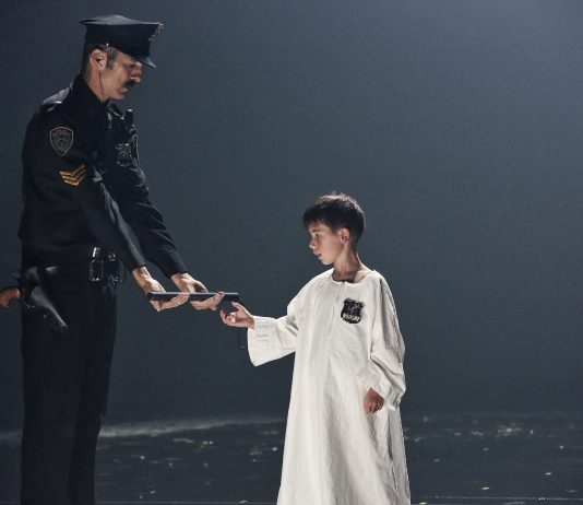 Potere e obbedienza. Romeo Castellucci e la dittatura invisibile di “Bros”