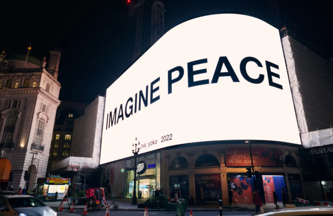 IMAGINE PEACE by Yoko Ono _ London, Piccadilly Lights © CIRCA _ Photographer Daniel Adhami