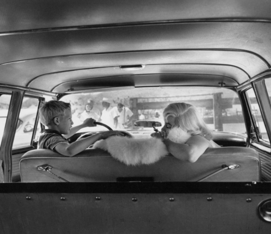 Magnum Photos compie 75 anni e festeggia con 70 scatti d’autore USA. American actress Marilyn MONROE on the set of “The Misfits”, directed by John HUSTON. 1960.