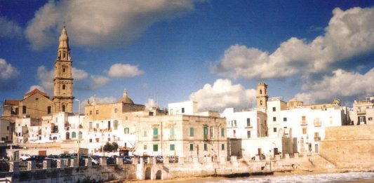 ITALICS porta a Monopoli 63 gallerie d’arte, con PANORAMA