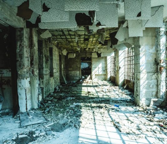 Della luce fuori dalla tenebra: il bando CARIPLO per la “Bellezza Ritrovata”