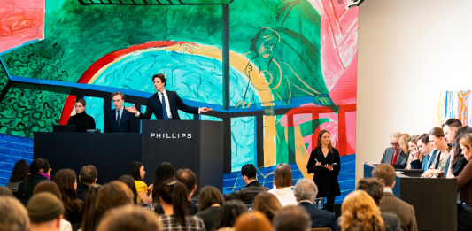 Phillips dona £ 5,8 milioni alla Croce Rossa ucraina phillips ucraina