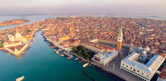Biennali alla Biennale di Venezia: Gwangju, Lofoten, Lione