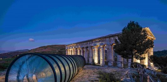 NELLA NATURA COME NELLA MENTE Mario Merz Ignazio Mortellaro Costas Varotsos SEGESTA | Parco archeologico 14 aprile – 6 novembre 2022