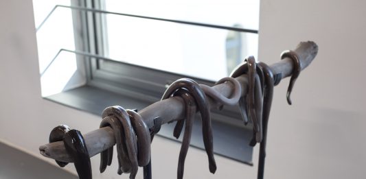 Corpi, sfinimenti, isterie: la plaga del ballo in mostra alla GAMEC