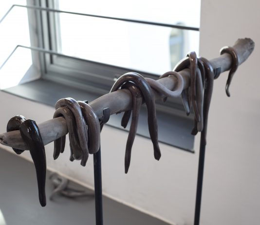 Corpi, sfinimenti, isterie: la plaga del ballo in mostra alla GAMEC